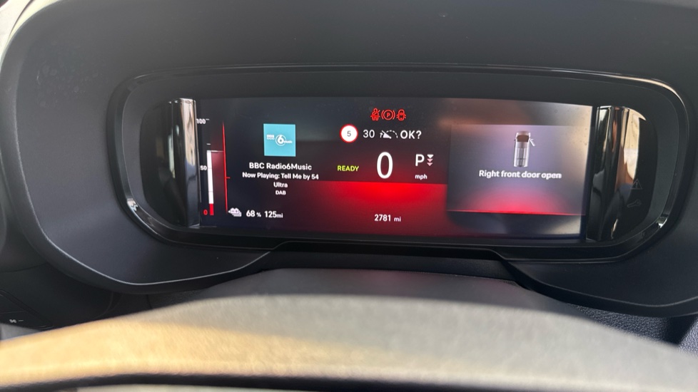 Vauxhall Combo Life 100kW Ultimate 52kWh 5dr Auto Electric Estate - Image 18