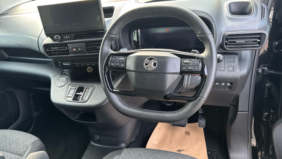 Vauxhall Combo Life 100kW Ultimate 52kWh 5dr Auto Electric Estate - Image 36