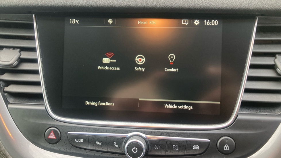 Vauxhall Grandland X 1.2 Turbo Griffin Edition 5dr Petrol Hatchback - Image 26