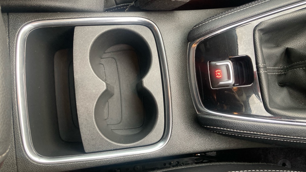 Vauxhall Grandland X 1.2 Turbo Griffin Edition 5dr Petrol Hatchback - Image 32