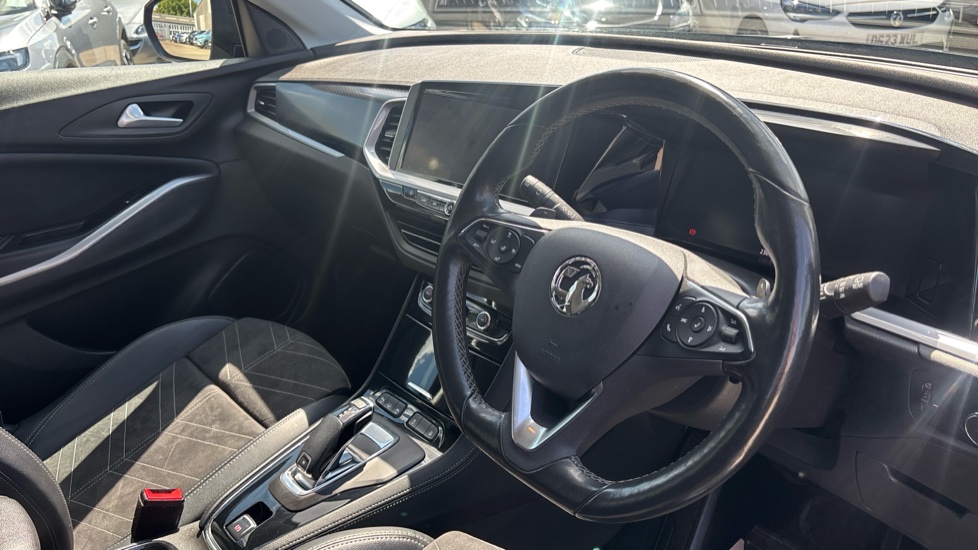 Vauxhall Grandland 1.2 Turbo Ultimate 5dr Auto Petrol Hatchback - Image 11