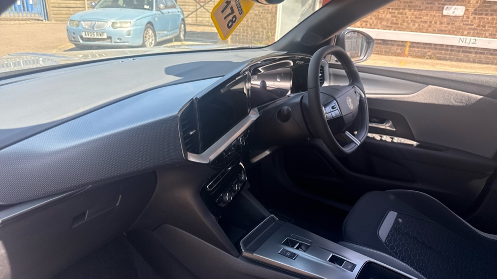 Vauxhall Mokka 1.2 Turbo Griffin 5dr Auto Petrol Hatchback - Image 9