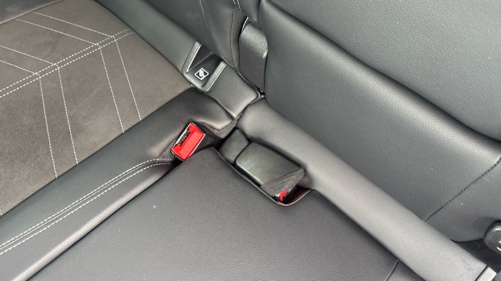 Vauxhall Grandland 1.2 Turbo Ultimate 5dr Auto Petrol Hatchback - Image 17