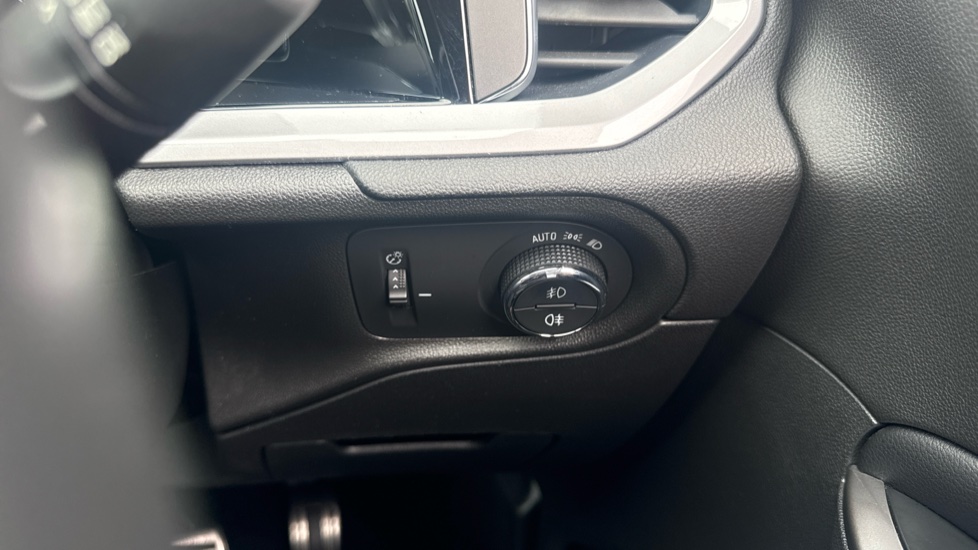 Vauxhall Grandland 1.2 Turbo Ultimate 5dr Auto Petrol Hatchback - Image 23