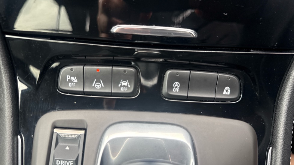 Vauxhall Grandland 1.2 Turbo Ultimate 5dr Auto Petrol Hatchback - Image 27