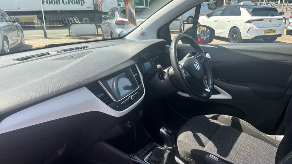 Vauxhall Crossland X 1.2 [83] Griffin 5dr [Start Stop] Petrol Hatchback - Image 9