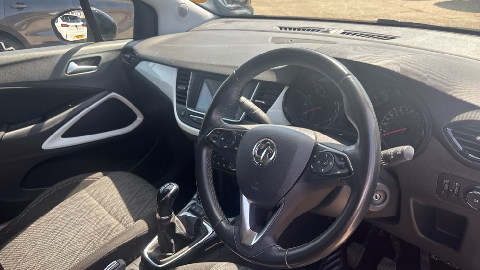 Vauxhall Crossland X 1.2 [83] Griffin 5dr [Start Stop] Petrol Hatchback - Image 11