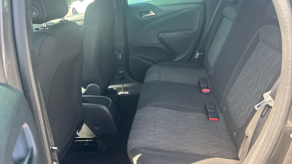 Vauxhall Crossland X 1.2 [83] Griffin 5dr [Start Stop] Petrol Hatchback - Image 16
