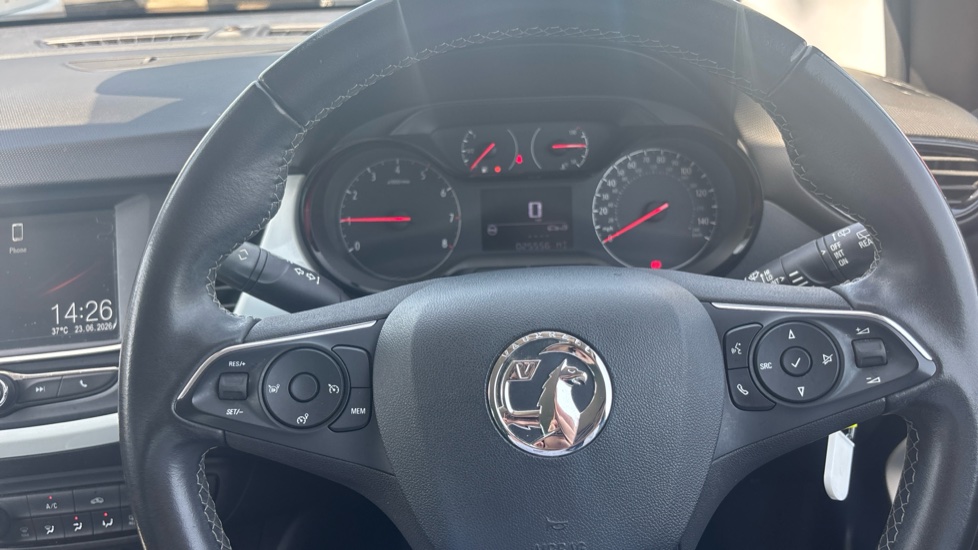 Vauxhall Crossland X 1.2 [83] Griffin 5dr [Start Stop] Petrol Hatchback - Image 27