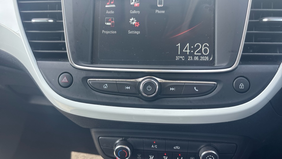 Vauxhall Crossland X 1.2 [83] Griffin 5dr [Start Stop] Petrol Hatchback - Image 29