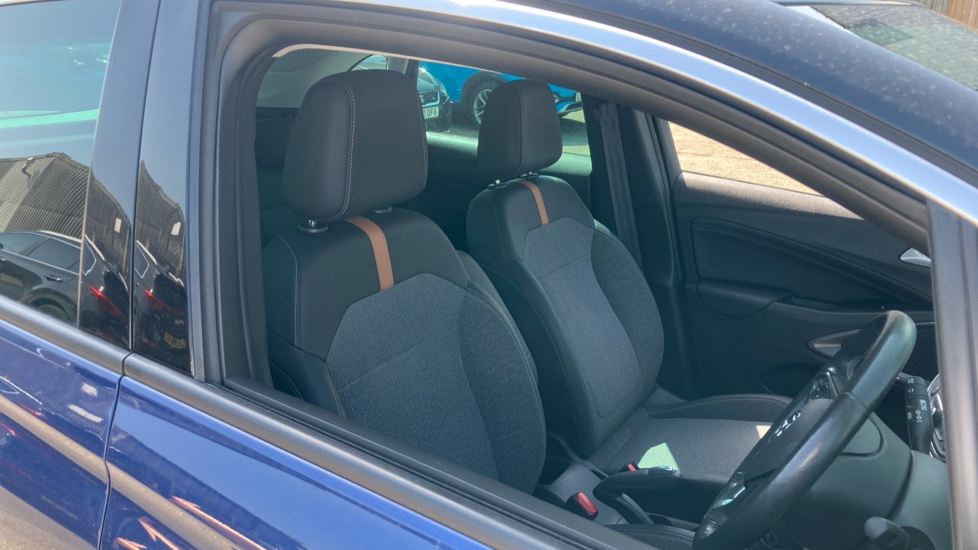 Vauxhall Crossland 1.2 Turbo [130] Elite Nav 5dr Petrol Hatchback - Image 44