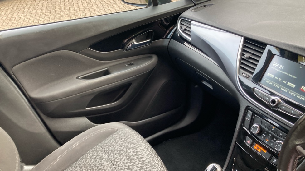 Vauxhall Mokka X 1.4T ecoTEC Active 5dr Petrol Hatchback - Image 14