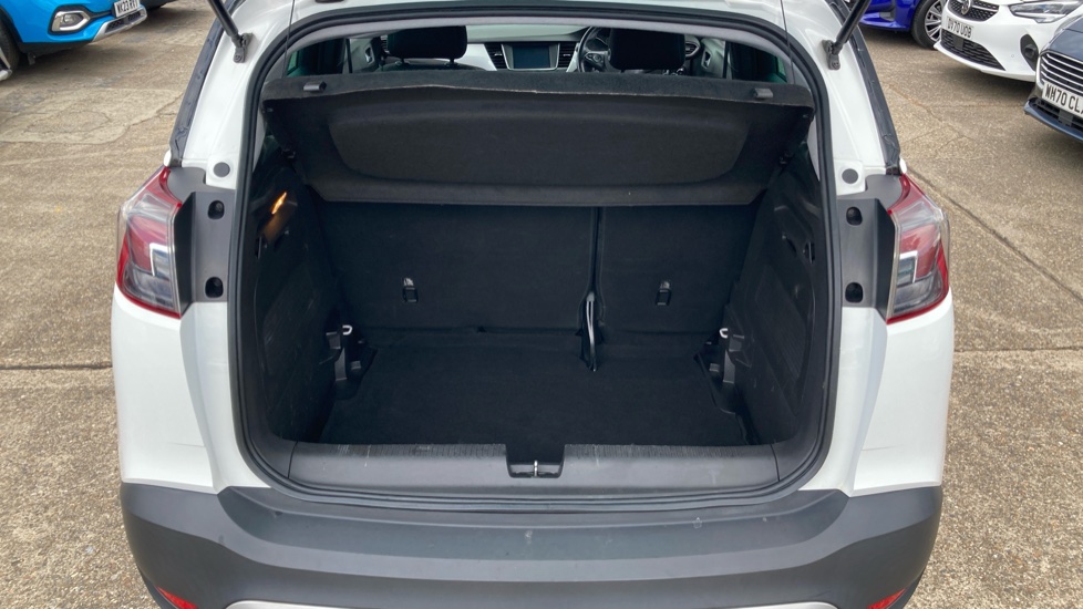 Vauxhall Crossland X 1.2 [83] Griffin 5dr [Start Stop] Petrol Hatchback - Image 4