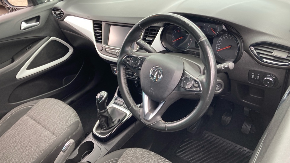 Vauxhall Crossland X 1.2 [83] Griffin 5dr [Start Stop] Petrol Hatchback - Image 11