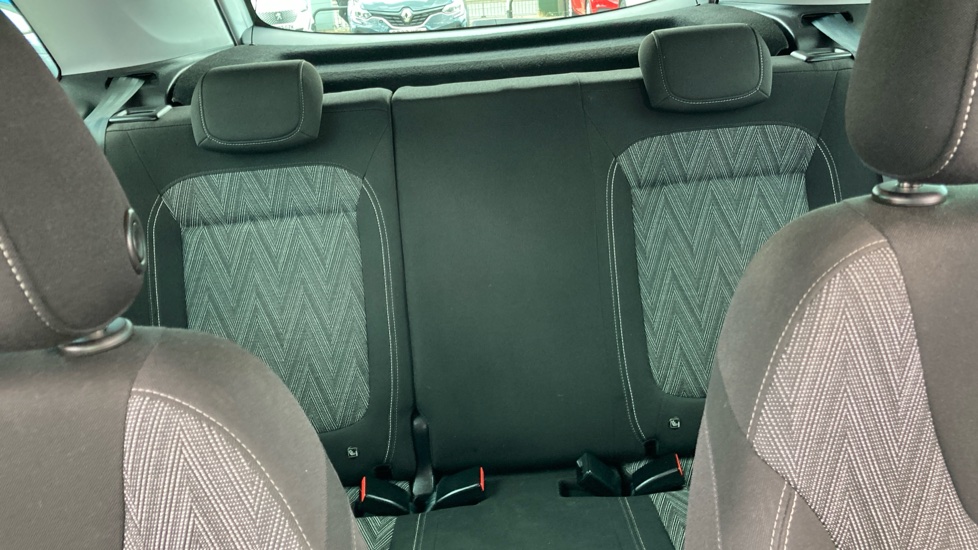 Vauxhall Crossland X 1.2 [83] Griffin 5dr [Start Stop] Petrol Hatchback - Image 15