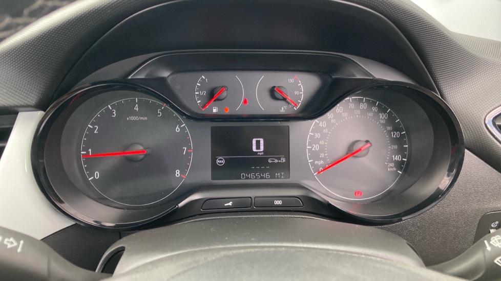 Vauxhall Crossland X 1.2 [83] Griffin 5dr [Start Stop] Petrol Hatchback - Image 18