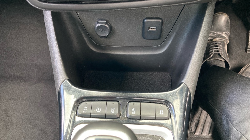 Vauxhall Crossland X 1.2 [83] Griffin 5dr [Start Stop] Petrol Hatchback - Image 27