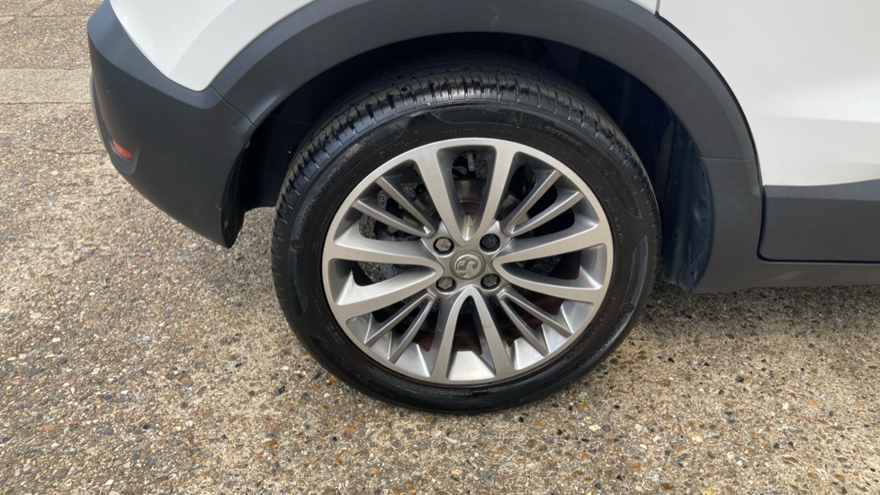 Vauxhall Crossland X 1.2 [83] Griffin 5dr [Start Stop] Petrol Hatchback - Image 36