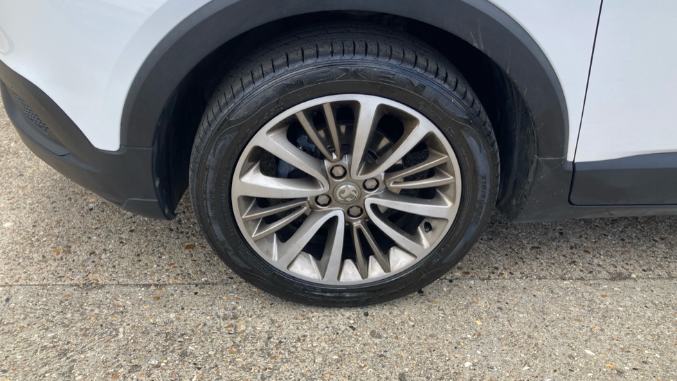 Vauxhall Crossland X 1.2 [83] Griffin 5dr [Start Stop] Petrol Hatchback - Image 42