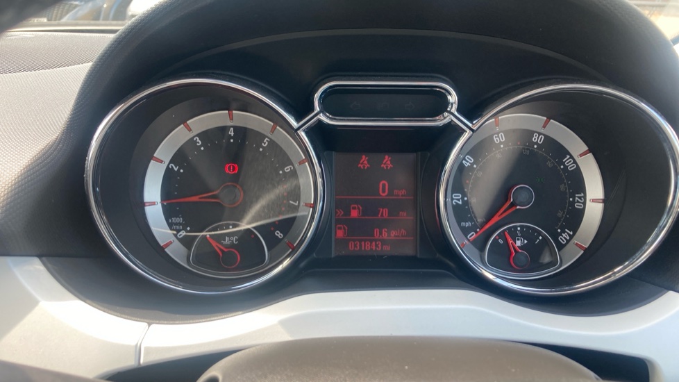Vauxhall Adam 1.2i Griffin 3dr Petrol Hatchback - Image 18