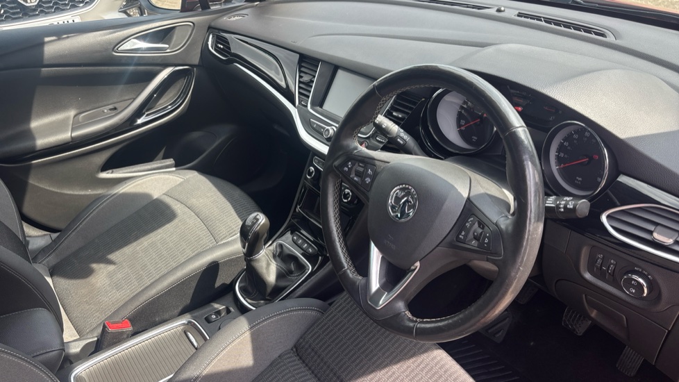 Vauxhall Astra 1.2 Turbo 145 Griffin Edition 5dr Petrol Hatchback - Image 11