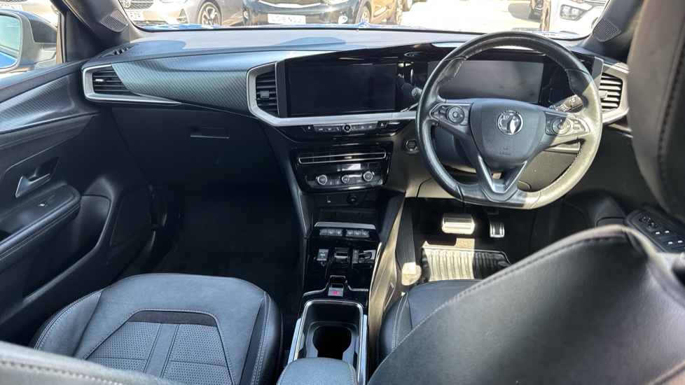 Vauxhall Mokka 100kW Ultimate 50kWh 5dr Auto Electric Hatchback - Image 10