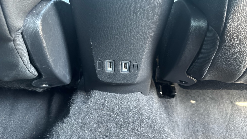 Vauxhall Mokka 100kW Ultimate 50kWh 5dr Auto Electric Hatchback - Image 26