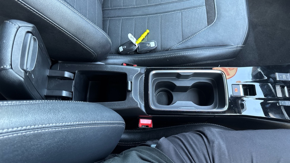 Vauxhall Mokka 100kW Ultimate 50kWh 5dr Auto Electric Hatchback - Image 39