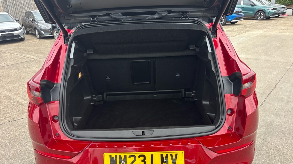 Vauxhall Grandland 1.2 Turbo Ultimate 5dr Auto Petrol Hatchback - Image 4