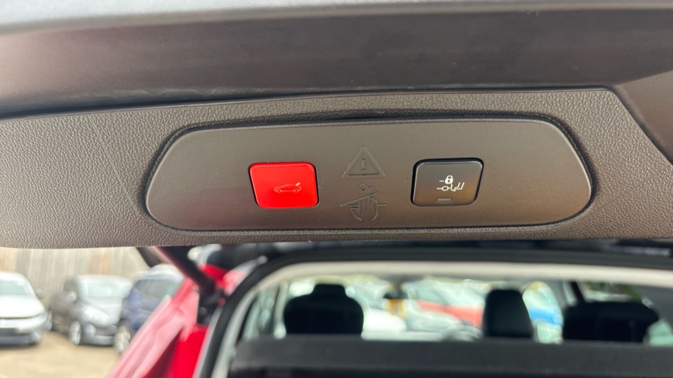 Vauxhall Grandland 1.2 Turbo Ultimate 5dr Auto Petrol Hatchback - Image 30