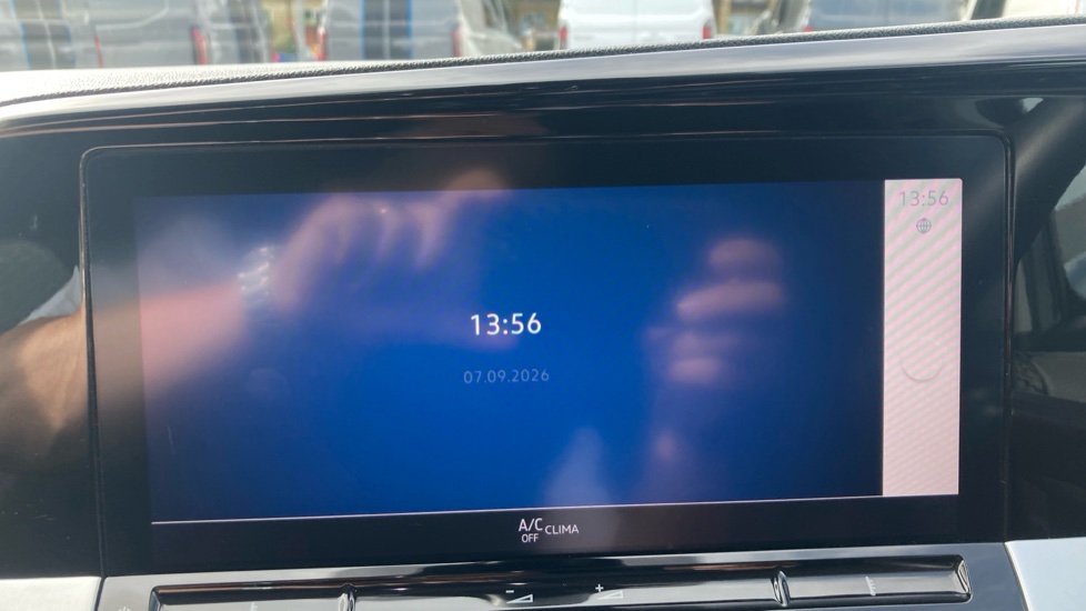 Ford Transit Connect 230 L2 Diesel 2.0 EcoBlue 102ps Limited Van - Image 9