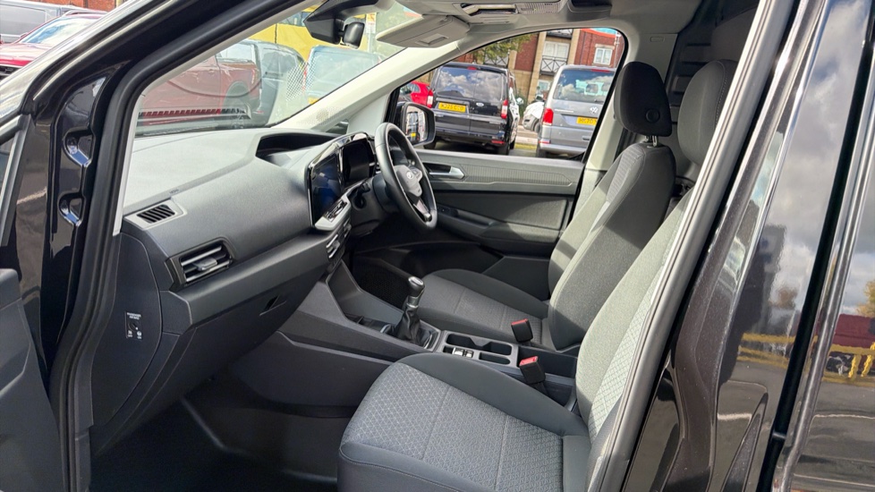 Ford Transit Connect 230 L2 Diesel 2.0 EcoBlue 102ps Limited Van - Image 13