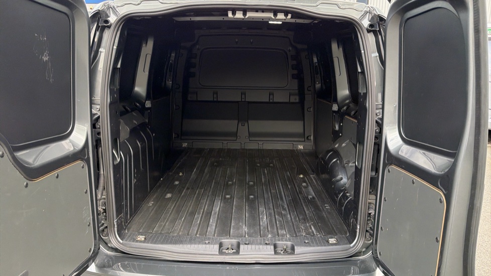 Ford Transit Connect 230 L2 Diesel 2.0 EcoBlue 102ps Limited Van - Image 26