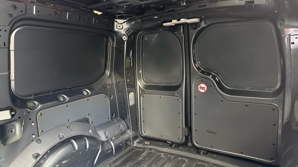 Ford Transit Connect 230 L2 Diesel 2.0 EcoBlue 102ps Limited Van - Image 19