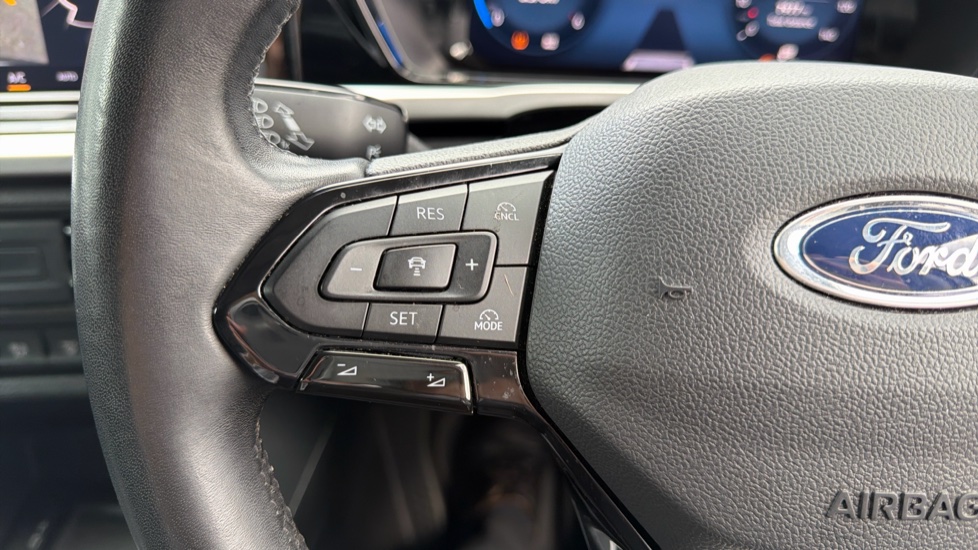 Ford Transit Connect 230 L2 Diesel 2.0 EcoBlue 102ps Limited Van - Image 8