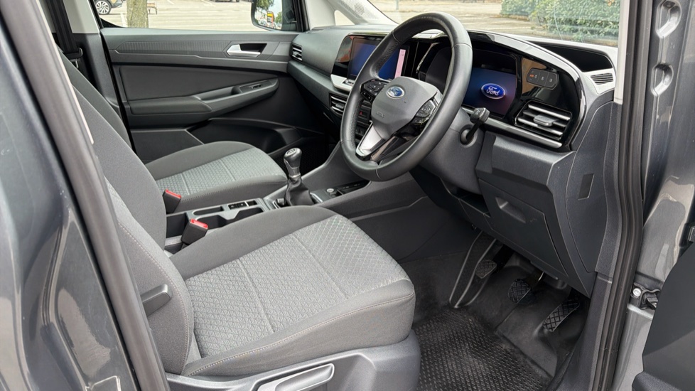 Ford Transit Connect 230 L2 Diesel 2.0 EcoBlue 102ps Limited Van - Image 4