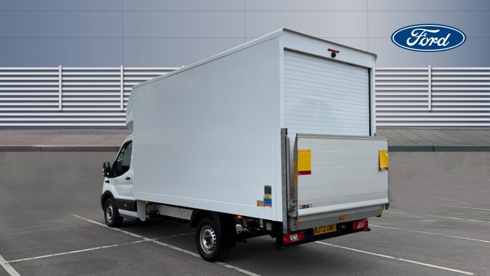 Ford Transit Chassis Cab Transit 350 L4 Diesel Fwd 2.0 EcoBlue 130ps Chassis Cab - Image 2