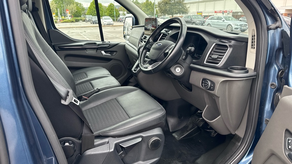 Ford Transit Custom 290 L1 Diesel Fwd 2.0 EcoBlue 185ps Low Roof Sport Van Auto - Image 4