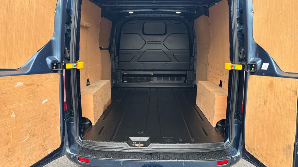Ford Transit Custom 290 L1 Diesel Fwd 2.0 EcoBlue 185ps Low Roof Sport Van Auto - Image 25