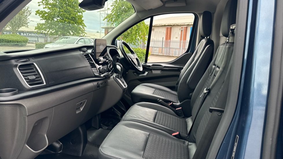 Ford Transit Custom 290 L1 Diesel Fwd 2.0 EcoBlue 185ps Low Roof Sport Van Auto - Image 15