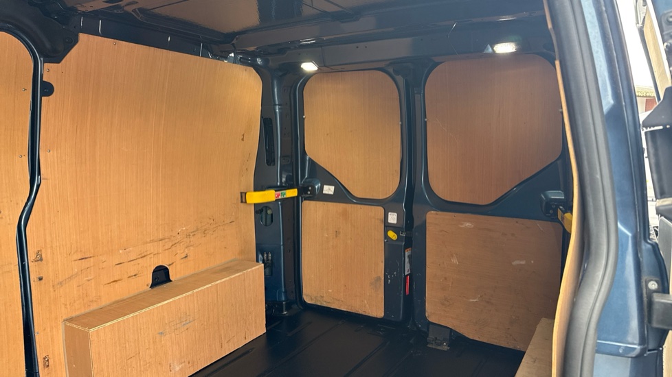 Ford Transit Custom 290 L1 Diesel Fwd 2.0 EcoBlue 185ps Low Roof Sport Van Auto - Image 18
