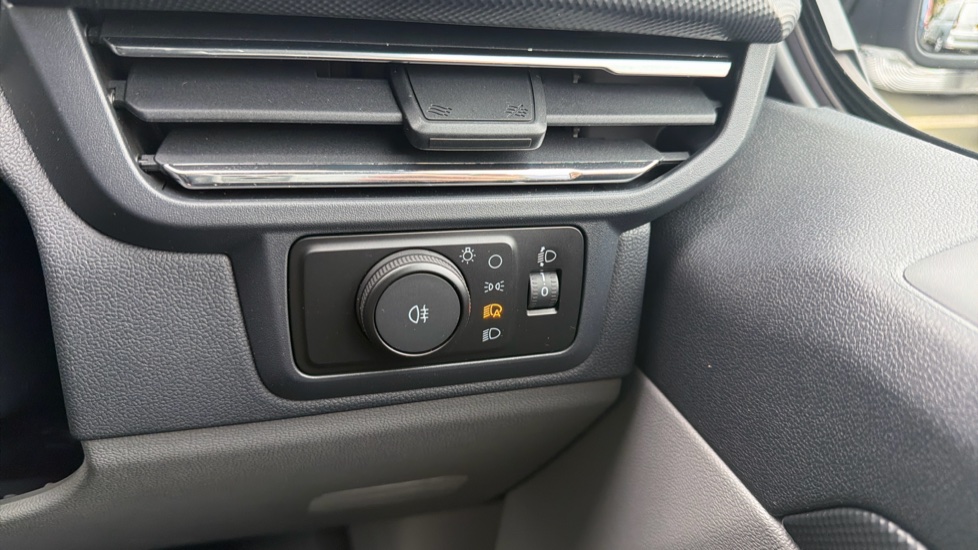 Ford Transit Custom E-340 L2 Electric Rwd 160kW 65kWh H1 Van Limited Auto - Image 30