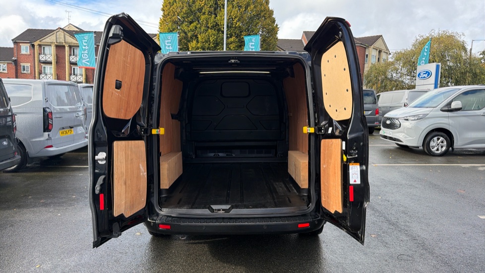 Ford Transit Custom 280 L1 Diesel Fwd 2.0 EcoBlue 170ps Low Roof Limited Van Auto - Image 3