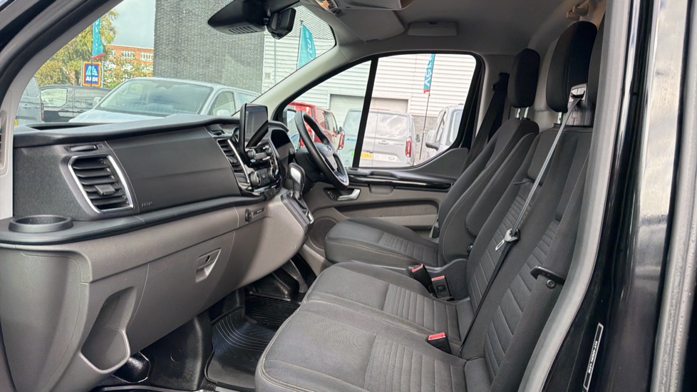 Ford Transit Custom 280 L1 Diesel Fwd 2.0 EcoBlue 170ps Low Roof Limited Van Auto - Image 13