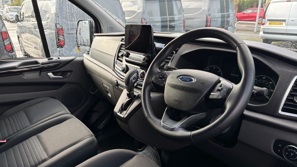 Ford Transit Custom 280 L1 Diesel Fwd 2.0 EcoBlue 170ps Low Roof Limited Van Auto - Image 16