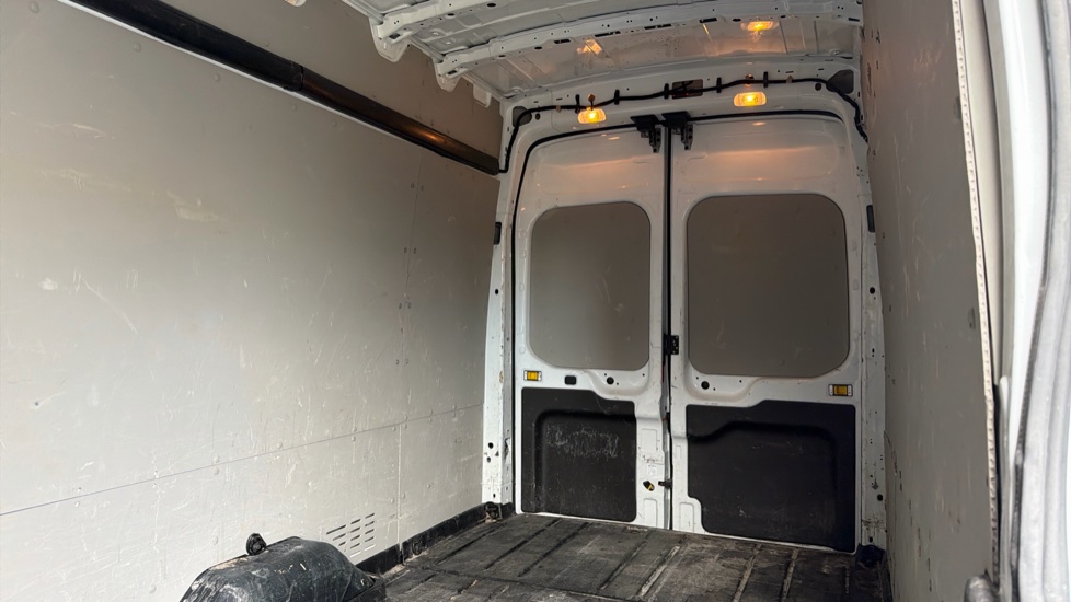 Ford Transit 350 L4 Diesel Rwd 2.0 EcoBlue 130ps H3 Trend Van - Image 19