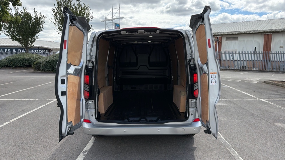 Ford Transit Custom 320 L2 Diesel Fwd 2.0 EcoBlue 136ps H1 Van Limited Auto - Image 3