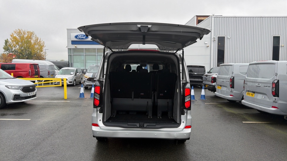 Ford Tourneo Custom 320 L2 Diesel Fwd 2.0 EcoBlue 136ps H1 Titanium 8 seater - Image 27