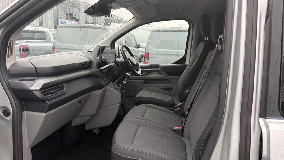 Ford Tourneo Custom 320 L2 Diesel Fwd 2.0 EcoBlue 136ps H1 Titanium 8 seater - Image 18