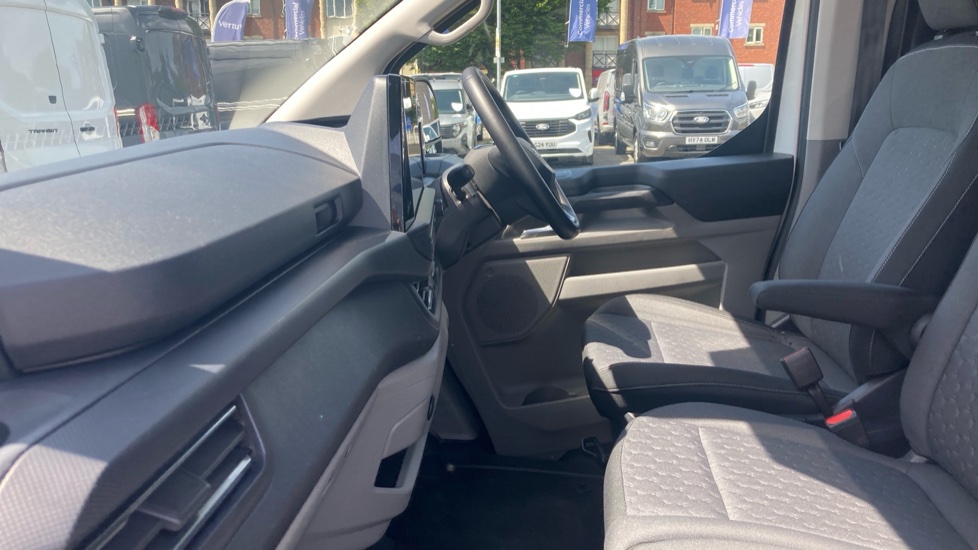 Ford Transit Custom 320 L2 Diesel Fwd 2.0 EcoBlue 136ps H1 Van Limited Auto - Image 14